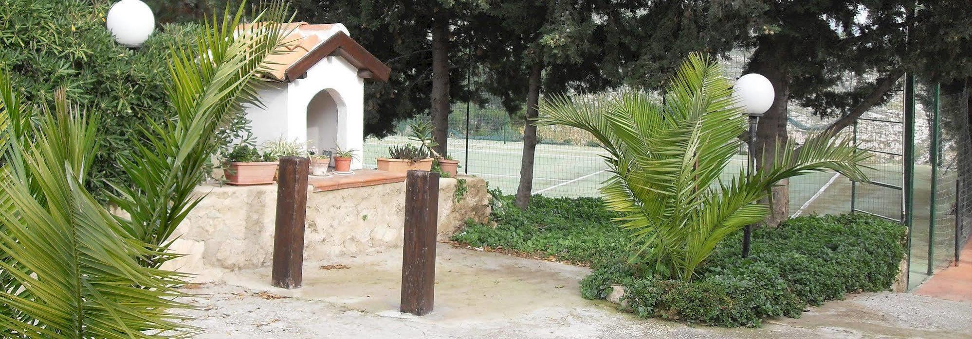 Ville Bellajo Villaggio La Loggia Exterior foto